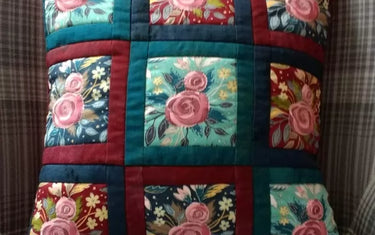 Fussy Cut Cushion Tutorial