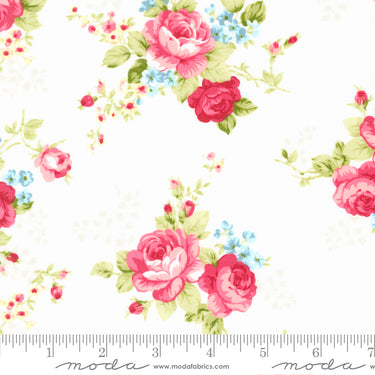 Ellie - Main Floral Off White - 1 Cut FQ
