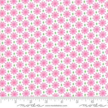 Good Day - Diamond Daisy Pink - 28" Bolt End