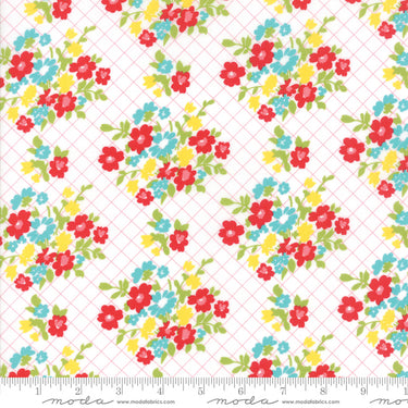 Mama's Cottage - Tablecloth Guava