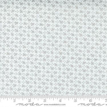 Whispers Metallic - Criss Cross White Silver