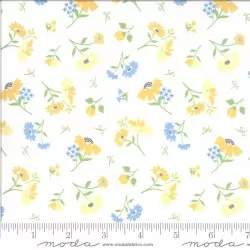 Spring Brook - Daisies Cloud - 19" Bolt End