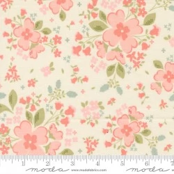 Sunbonnet - Pretty Petals Porcelain - 1 Cut FQ