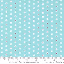 Berry Basket - Daisy Dot Blue Raspberry